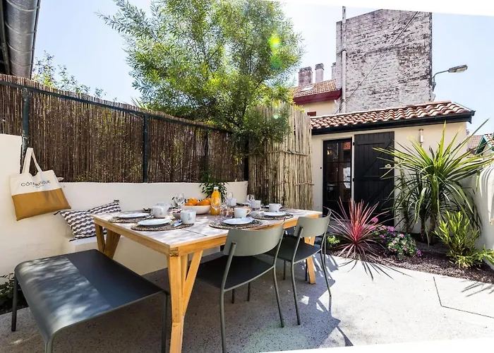 Holiday home Pampa Keyweek Town House With Terrace In Biarritz